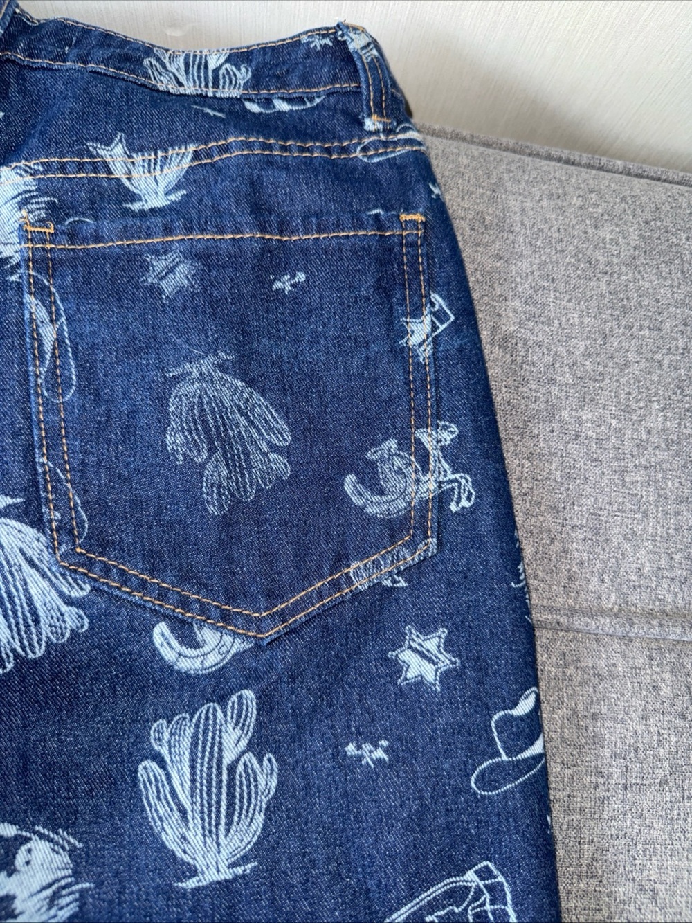 NWOTCali 1850 Straight Leg Jeans Women 7/28 Blue Western Cowboy Print High Rise - Picture 8 of 9
